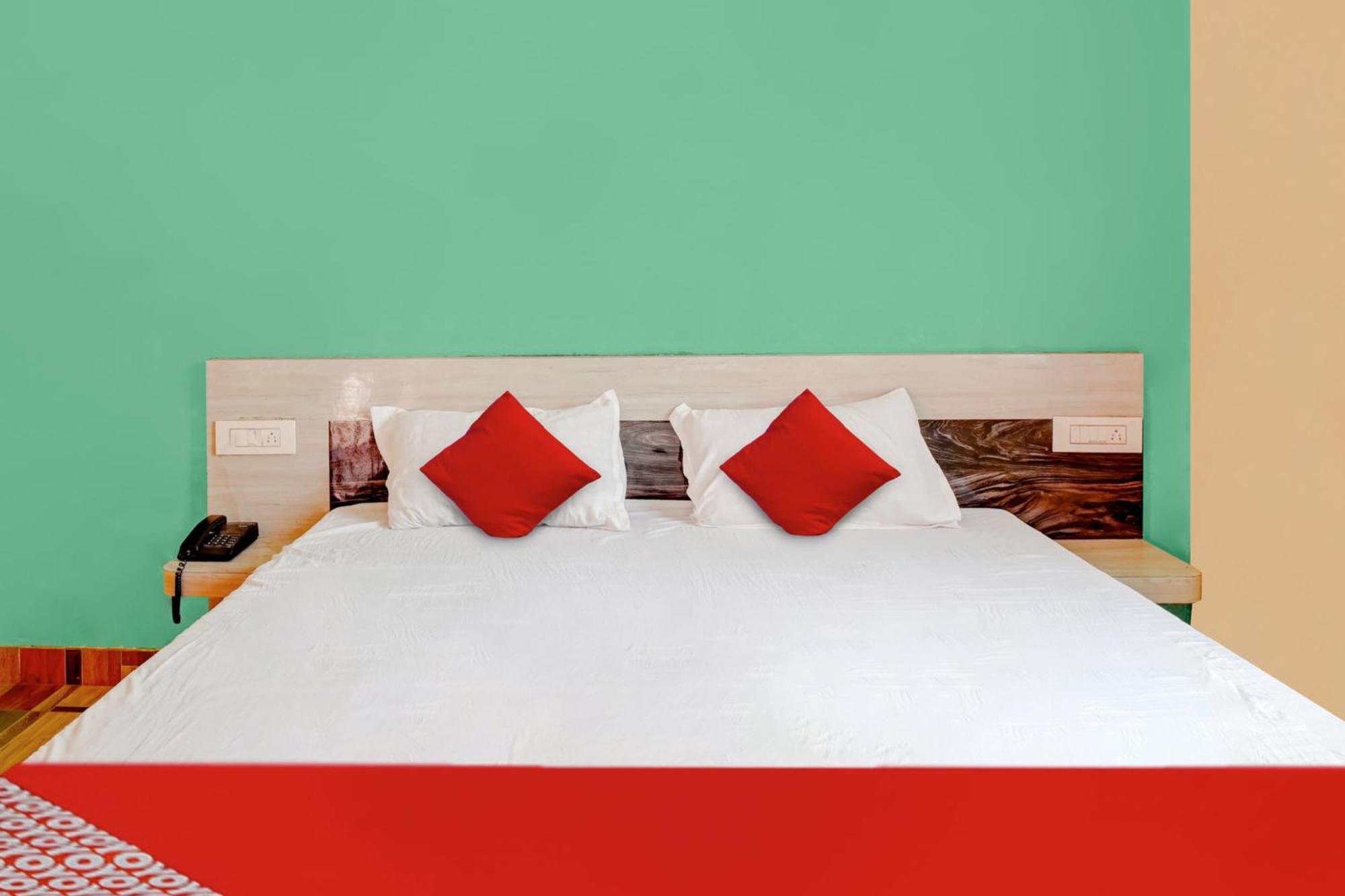 Motihari Oyo Flagship 81389 Hotel Siddhi Vinayak מראה חיצוני תמונה